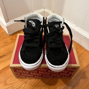 Vans Kids Black and White High-Top Sneakers 🔥